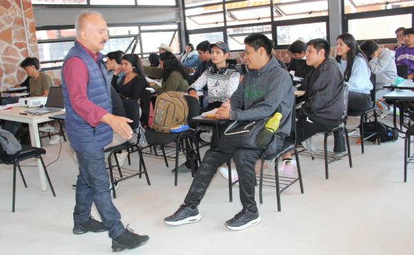 <i>El anuncio coincidió con el regreso a las aulas de millones de estudiantes para el ciclo escolar 2026-2027, que moviliza a más de 1,6 millones de docentes en unas 250.000 escuelas del país. Foto de cortesía</i>