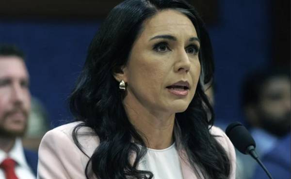 La Directora Nacional de Inteligencia de EEUU, Tulsi Gabbard, durante una audiencia en la Cámara Baja, este 19 de marzo de 2026. EFE/Will Oliver.