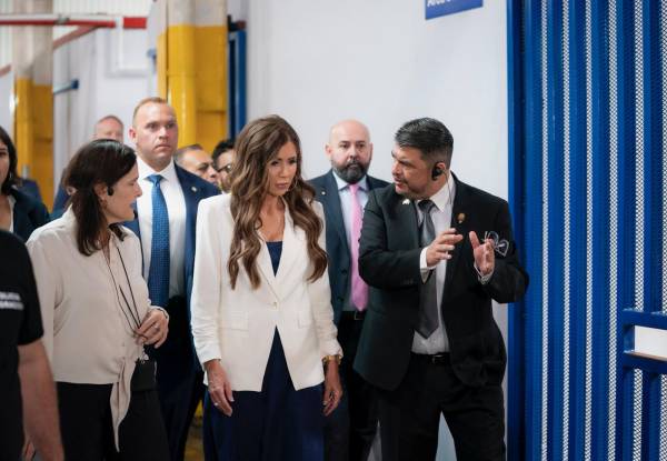 Estados Unidos busca consolidar una red de aliados centroamericanos que respalden sus políticas de frontera y justicia transnacional.