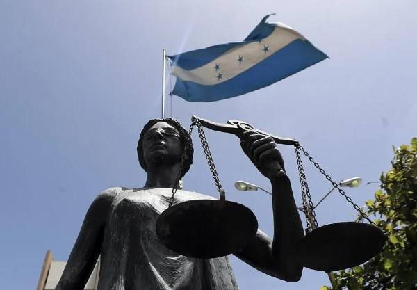 <i>Con la nueva administración de Asfura, Honduras atraviesa una profunda renovación de las autoridades de su Poder Judicial. (Foto: DW)</i>