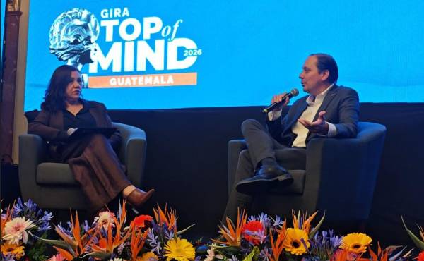 <i>Rodolfo Clauter, gerente general de Central de Medios de Castillo Hermanos, conversó con Velia Jaramillo, editora general de E&amp;N. FOTO JOSÉ CARLOS FLORES</i>