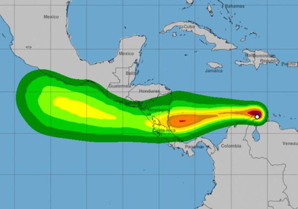 Centroamérica en alerta por impacto de tormenta tropical