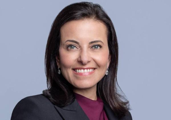 <i>Fotografía de archivo divulgada por ExxonMobil donde aparece Dina Powell McCormick, exasesora de Donald Trump durante parte de su primer mandato. El gigante tecnológico Meta anunció este lunes que nombró a Powell McCormick como presidenta y vicepresidenta de la empresa.EFE/ Exxonmobil </i>