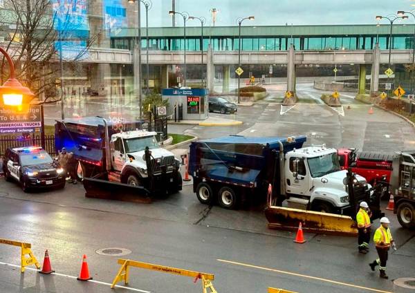 Explosión en puente cerca de cataratas del Niágara causa cierre de pasos fronterizos