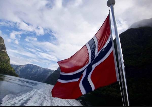 Noruega, que comparte 198 km de frontera terrestre con Rusia en el Ártico, tiene previsto alcanzar el objetivo de 2% en 2026.