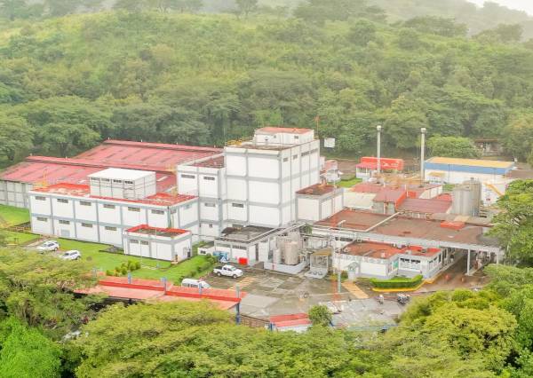 Vista aérea de la planta Prolacsa, en Matagalpa, Nicaragua. La marca Nestlé tiene más de 60 años en ese país. Foto Nestlé Centroamérica
