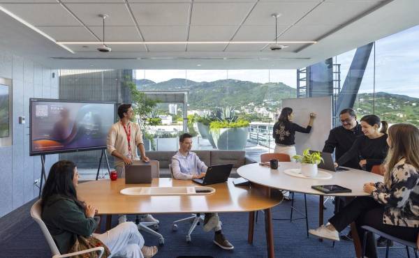 <i>Los colaboradores quieren regresar a las oficinas, pero con ciertas condiciones. FOTO E&amp;N</i>