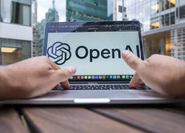 OpenAI rompe otro récord: capta US$122.000M y se acerca al mercado