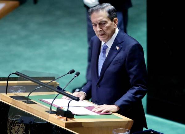 <i>El presidente de Panamá, Laurentino Cortizo, se dirige a la 78.ª Asamblea General de las Naciones Unidas en la sede de la ONU en la ciudad de Nueva York el 19 de septiembre de 2023.FOTO Leonardo Muñoz / AFP</i>