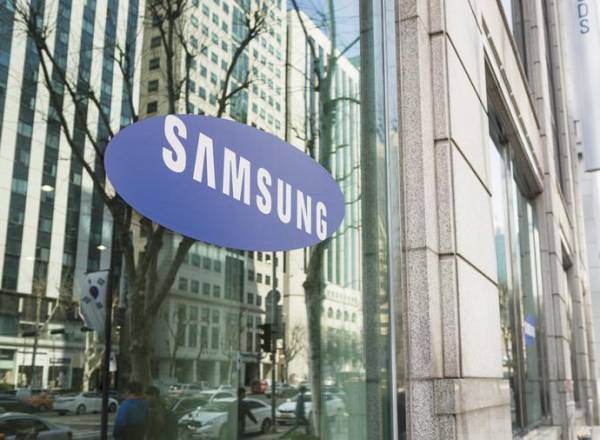 Inculpado un exdirectivo de Samsung por robar secretos para una fábrica en China