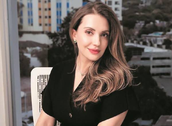 Viviana Bueso Asfura, Directora General Banco Azteca Honduras