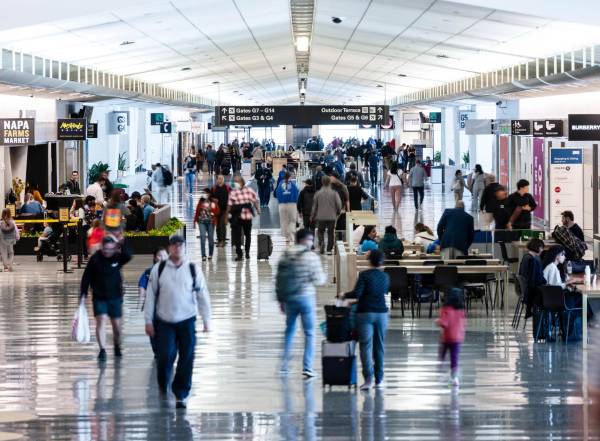 <i>La administración evalúa imponer la entrega obligatoria de los perfiles y publicaciones utilizadas por los viajeros durante los últimos cinco años en redes sociales como condición para entrar a EEUU. Foto de cortesía</i>