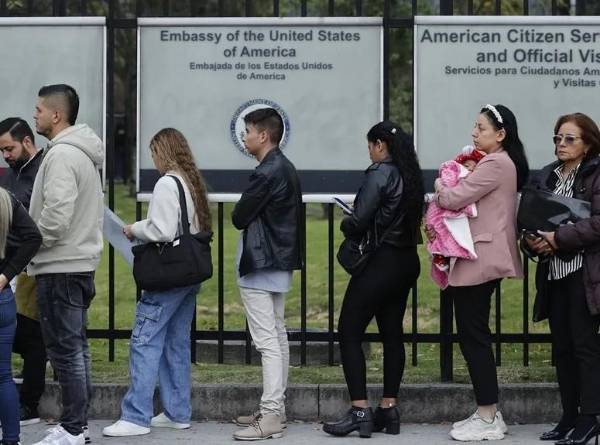 La medida es uniforme para todas las delegaciones de EE.UU. alrededor del mundo. (Foto: EFE)