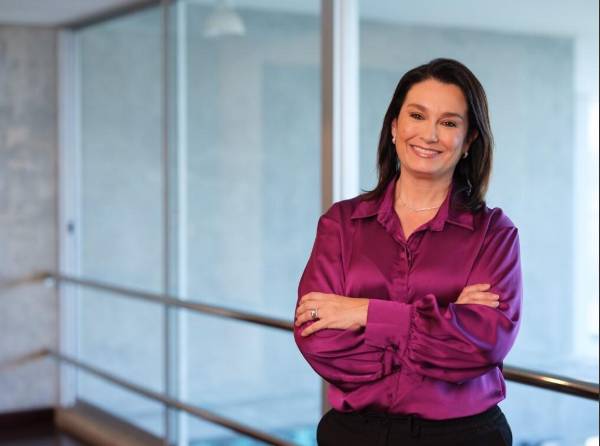 Mariel Picado Quevedo, nueva directora general de FIFCO, verá las operaciones de hospitalidad y vidrio. FIFCO vendió a Heineken en Costa Rica sus unidades de negocio enfocadas en bebidas alcohólicas, funcionales, FABs, no alcohólicas, alimentos y retail especializado. FOTO CORTESÍA.