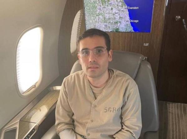 <i>Guzmán López, de 34 años, fue extraditado a EE.UU. en septiembre del 2023 por su participación en el Cartel de Sinaloa que cofundó su padre, que cumple cadena perpetua en este país, con Ismael 'El Mayo' Zambada, que también enfrenta cargos en Nueva York, donde está preso. FOTO ARCHIVO</i>