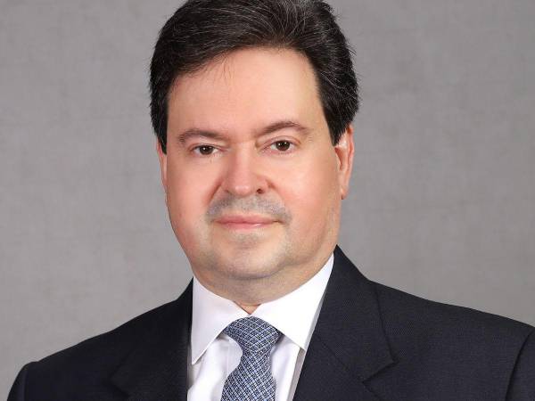 Guillermo Bueso Anduray: Líder de la transformación, consolidación y expansión de Banco Atlántida en C.A.