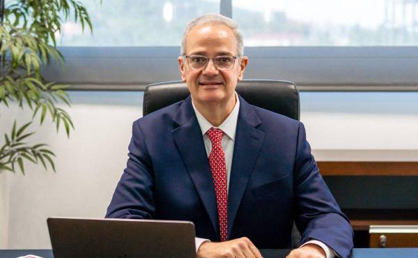 Javier Mayora Re, Gerente General de Atlántida Capital.