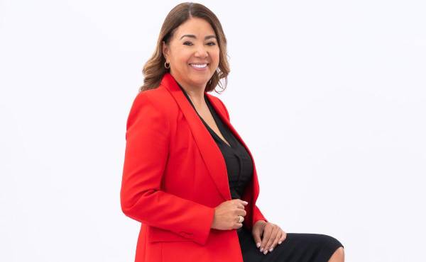 Alexandra Márquez-Massino, Gerente General de CoopeAnde.