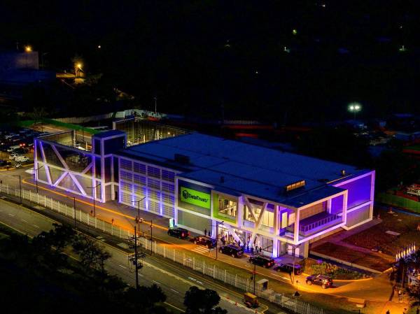 La empresa inauguró DataTrust, en 2024. Este es un proyecto ambicioso que refleja la estrategia de Aristos Inmobiliaria hacia 2025. Es el segundo data center más grande de la región y el único del país con la certificación Tier III.
