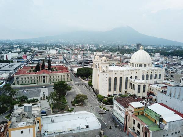 <i>Imagen panorámica de archivo del centro histórico de San Salvador (El Salvador). EFE/Vladimir Chicas</i>