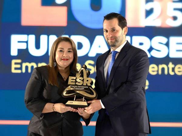 LACTHOSA consolida su liderazgo en sostenibilidad y recibe por 16° año consecutivo el Sello de Empresa Socialmente Responsable