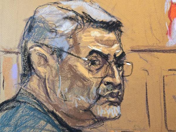 <i>Reproducción fotográfica de un dibujo realizado por la artista Jane Rosenberg, donde aparece el expresidente de Honduras Juan Orlando Hernández mientras espera la sentencia del juicio en su contra, en el tribunal federal del Distrito Sur de Manhattan en Nueva York (EE.UU.). EFE/ Jane Rosenberg</i>