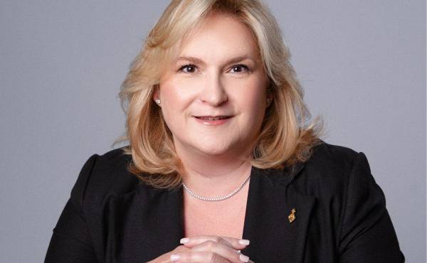 María del Rosario Selman-Housein, Presidenta Ejecutiva de Banpaís.