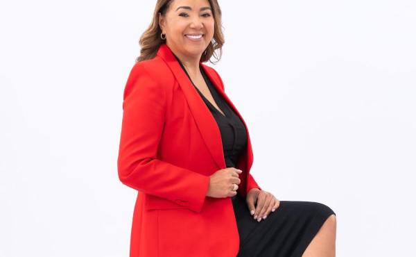 Alexandra Márquez-Massino, Gerente General de CoopeAnde.