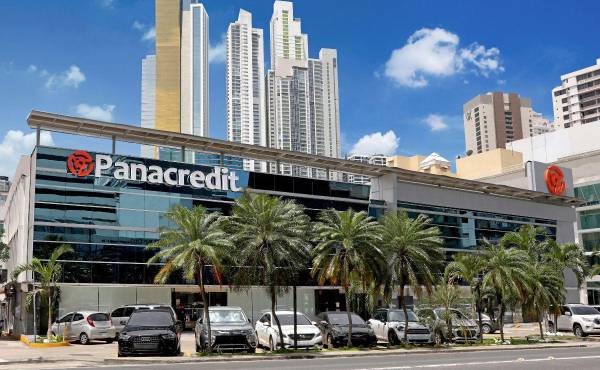 Panacredit: Liderando la innovación financiera con solidez y enfoque centrado en el cliente