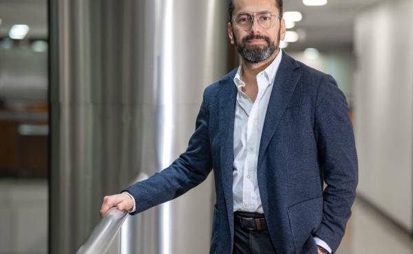 Carlos Granados, Gerente de Mercadeo de BANRURAL.