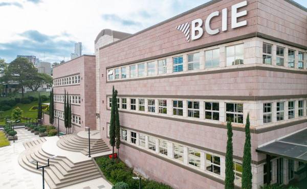 La calificación AA+ es un hito en los 65 años del BCIE, que se consolida entre las instituciones financieras multilaterales más sólidas del mundo.