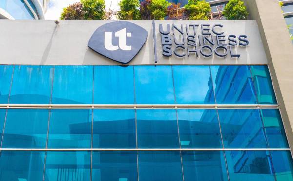 UNITEC Business School ha desarrollado un modelo flexible que permite compatibilizar la formación académica con las responsabilidades laborales.