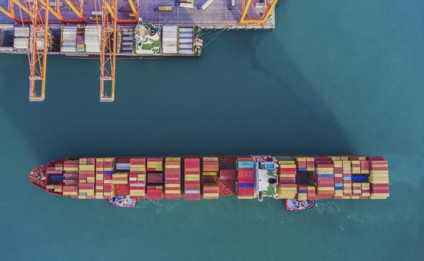 <i>Panamá cuenta con uno de los registros mercantes más grandes del mundo, con 8.638 buques abanderados y 233,2 millones de toneladas según publica este viernes la Autoridad Marítima de Panamá (AMP). Foto de bfk92 / Getty Images</i>