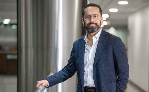 Carlos Granados, Gerente de Mercadeo de BANRURAL.