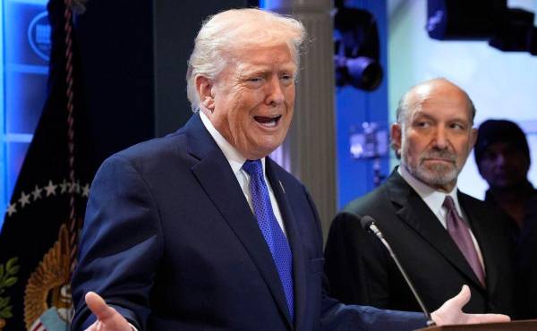 Trump anuncia que subirá el nuevo arancel global a un 15 %