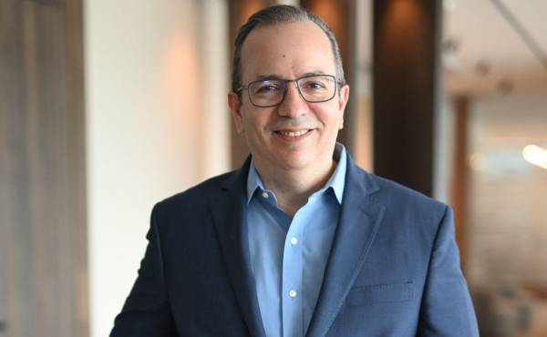 Alejandro Chamorro, Gerente General Banco Ficohsa Panamá.
