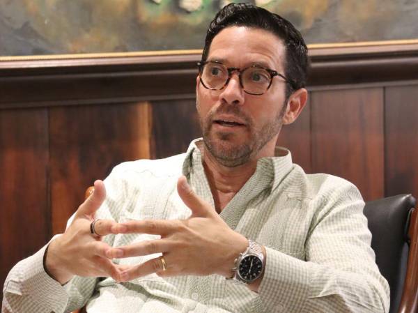 Diego de Sola, Presidente de la Junta Directiva de Inversiones Bolívar.