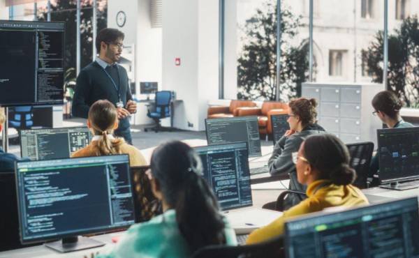 MAX B2B: El canal corporativo de Grupo Distelsa que transforma los requerimientos empresariales en soluciones reales