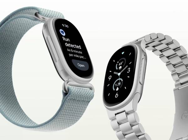 <i>La pulsera cuenta con sensor para realizar electrocardiogramas (ECG), sensor de temperatura cutánea y lector óptico de pulso. Foto de cortesía</i>