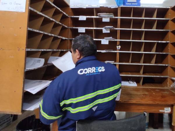 <i>Los envíos internacionales cuentan certificado internacional con lo que garantiza el rastreo completo hasta llegar al destino indicado. FOTO CORREOSGT</i>