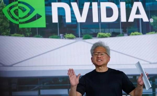 Hace cuatro o cinco años, Nvidia gastaba alrededor de 10.000 y 15.000 millones de dólares por año en Taiwán. Ahora, estamos gastando de 100.000 a 150.000 millones de dólares cada año, aseveró Huang. (Foto: EFE)