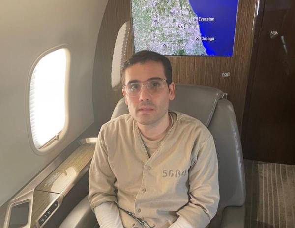 <i>Ovidio Guzmán es considerado el jefe de Los Menores, una fracción del Cártel de Sinaloa, fundado hace cuatro décadas. Es el más conocido de Los Chapitos, un clan formado asimismo por sus hermanos Joaquín, Iván Archivaldo y Jesús Alfredo Guzmán. FOTO @derekmaltz_sr</i>