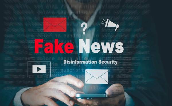 <i>El sistema de defensa contra la manipulación informativa sigue operando con recursos limitados frente a un fenómeno que ya impacta decisiones de salud, consumo, seguridad y democracia. (Foto: Shutterstock)</i>