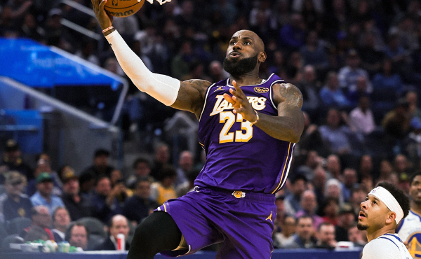 <i>Han pasado 25 días desde que LeBron James anunciara su adiós a los Lakers y, tras semanas de reflexión, eligió el ambicioso proyecto deportivo de los 76ers para un último baile en la NBA que podría extenderse hasta 2028. Foto de cortesía</i>