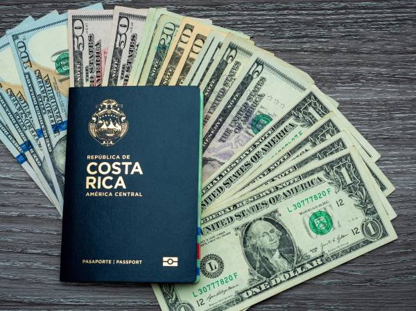 El pasaporte de Costa Rica encabeza el poderío económico de la región, al instalarse en el primer puesto regional y el 57 a escala mundial. (Foto: Shutterstock)