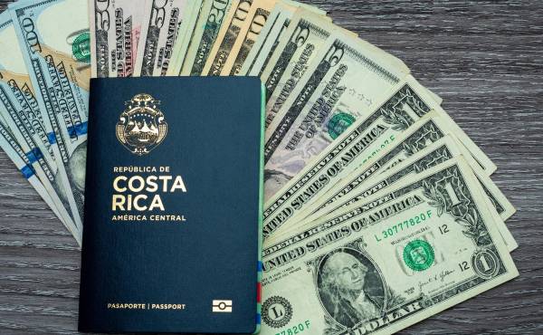 El pasaporte de Costa Rica encabeza el poderío económico de la región, al instalarse en el primer puesto regional y el 57 a escala mundial. (Foto: Shutterstock)
