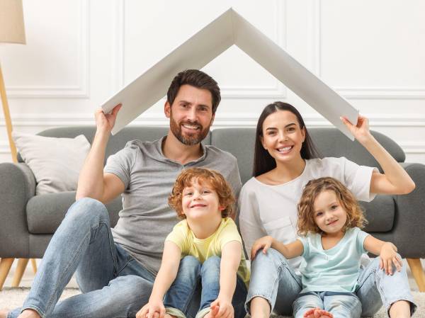 <i>Una política de vivienda verdaderamente exitosa no es la que construye más casas, sino la que permite que más personas puedan construir una mejor vida, afirma el experto de INCAE, Jaime García. (Foto: Shutterstok)</i>