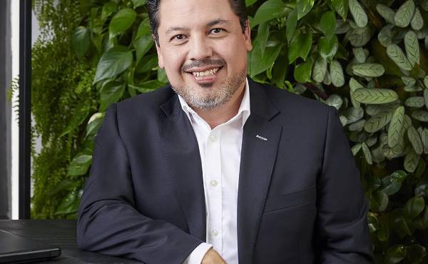 <i>De las decisiones que se tomen alrededor del chip dependerá, en buena medida, cuánto podrá escalar el centro de datos que lo rodea, afirma el experto José Alberto Llavot, de Schneider. (Foto: Cortesia)</i>