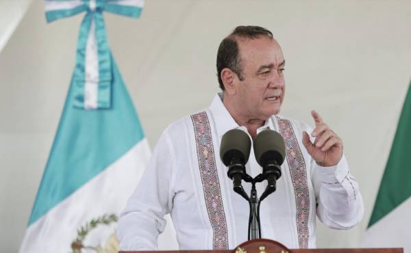 Guatemala: Alejandro Giammattei anunció que no asistirá a la Cumbre de las Américas