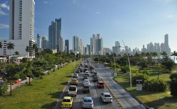 <i>Se estima que unas 83,949 personas que dejaron de encontrarse en pobreza multidimensional en Panamá. Foto de iStock</i>